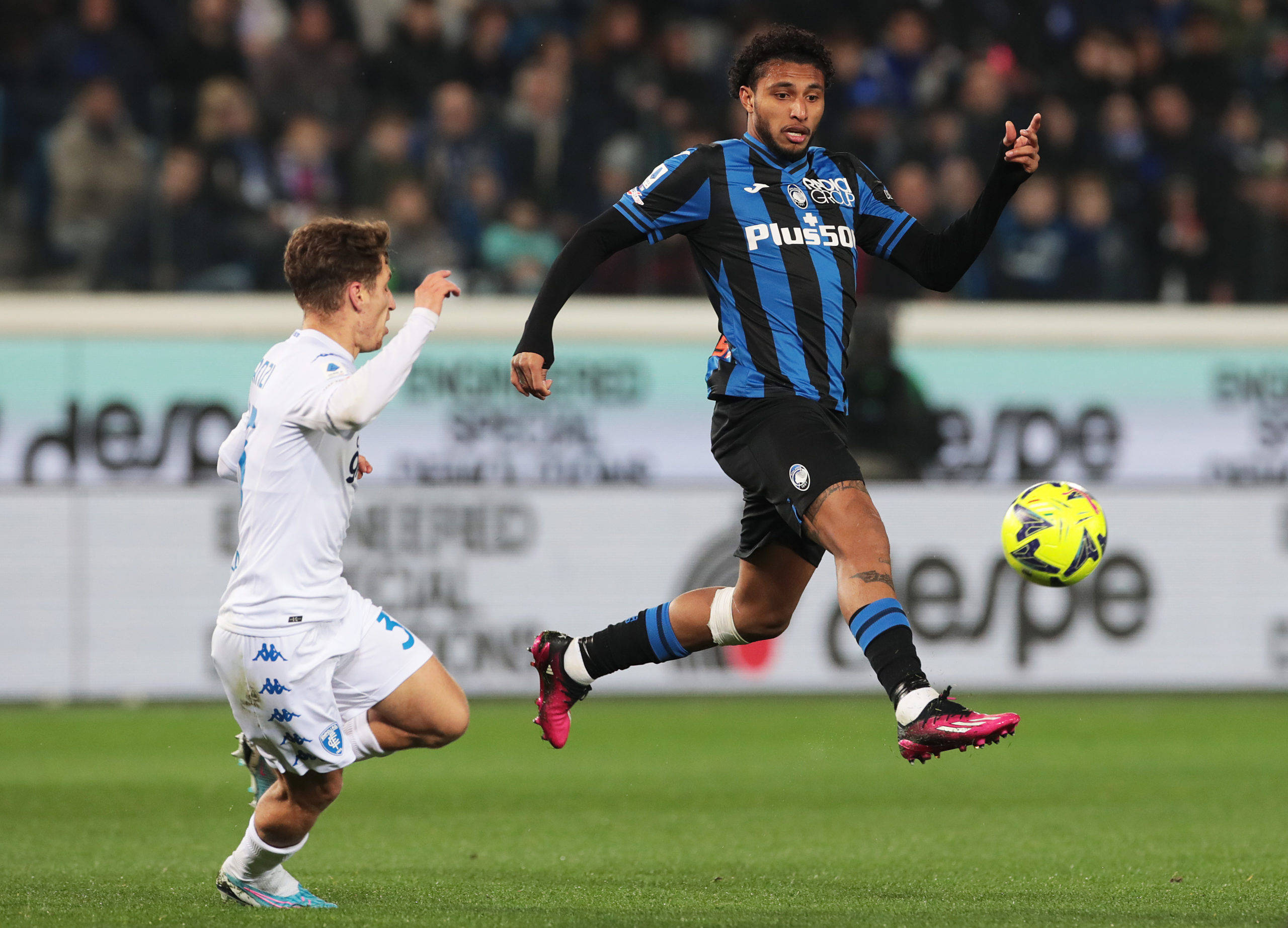 今晚国际米兰调整名单以备意甲；门线救险环节打磨；管理层满意；赛季目标并未改变的简单介绍